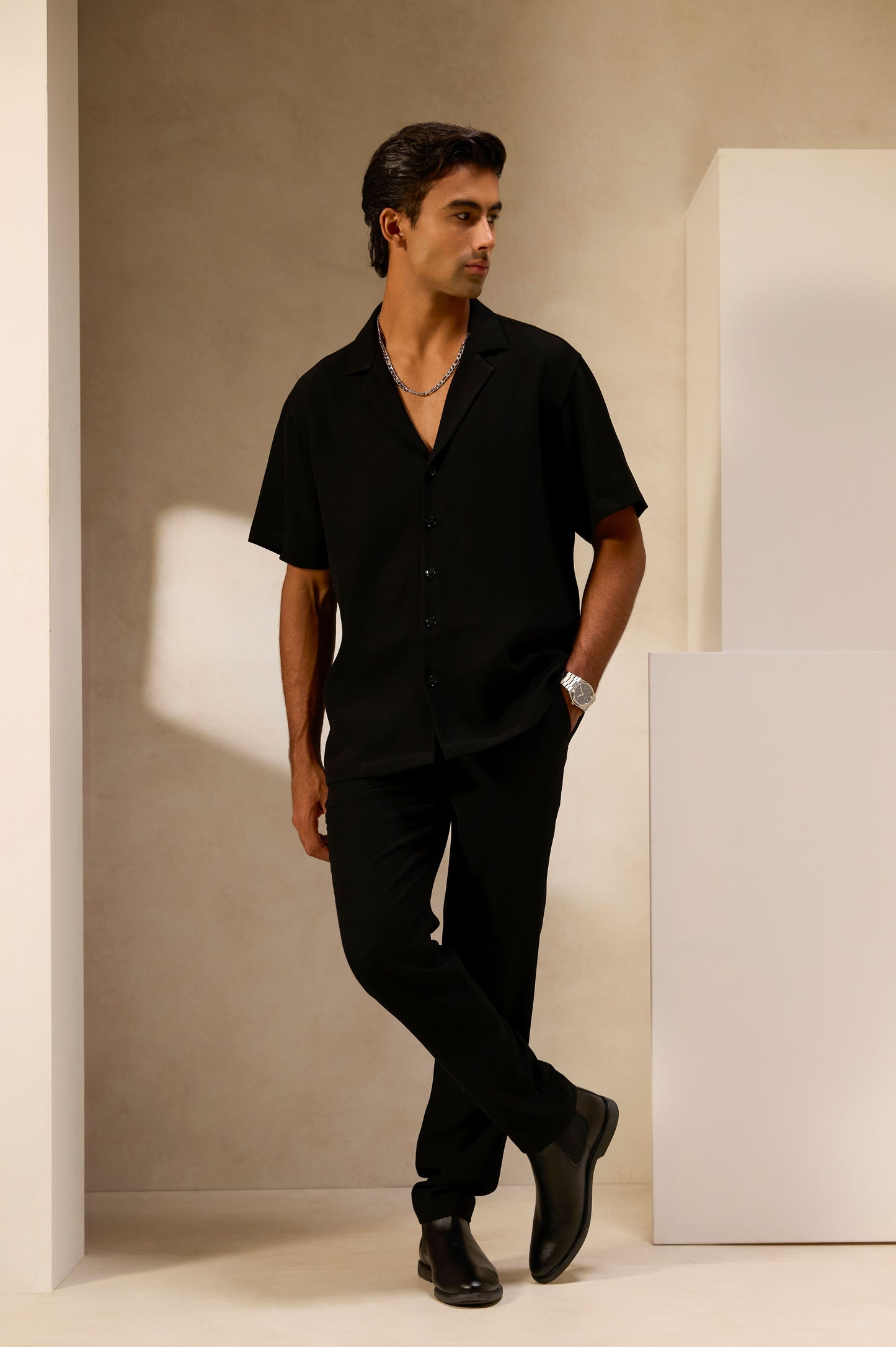 Ultra Black Set Regular Fit