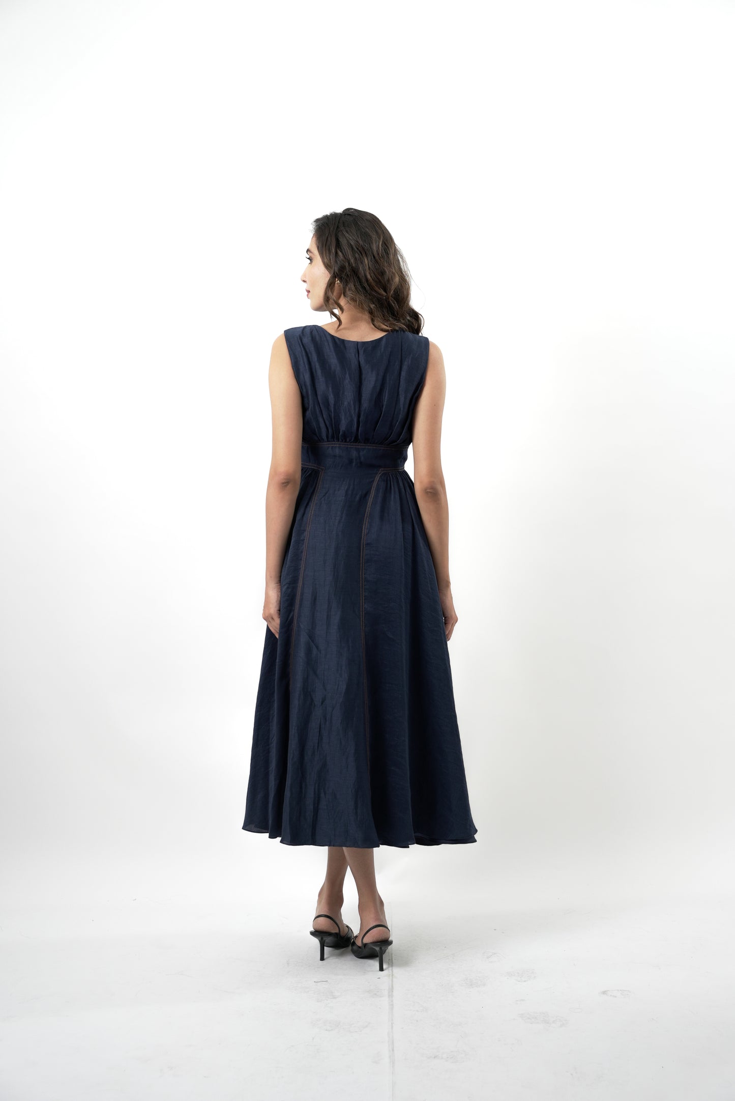 Auré Gown